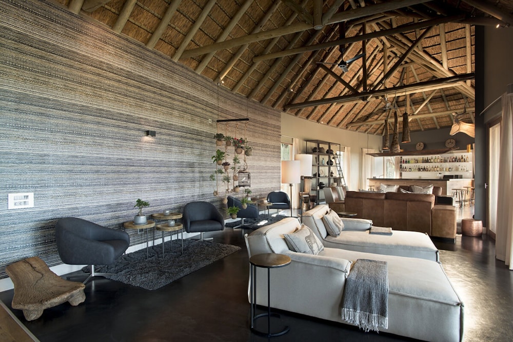 Mhondoro Game Lodge 22/50