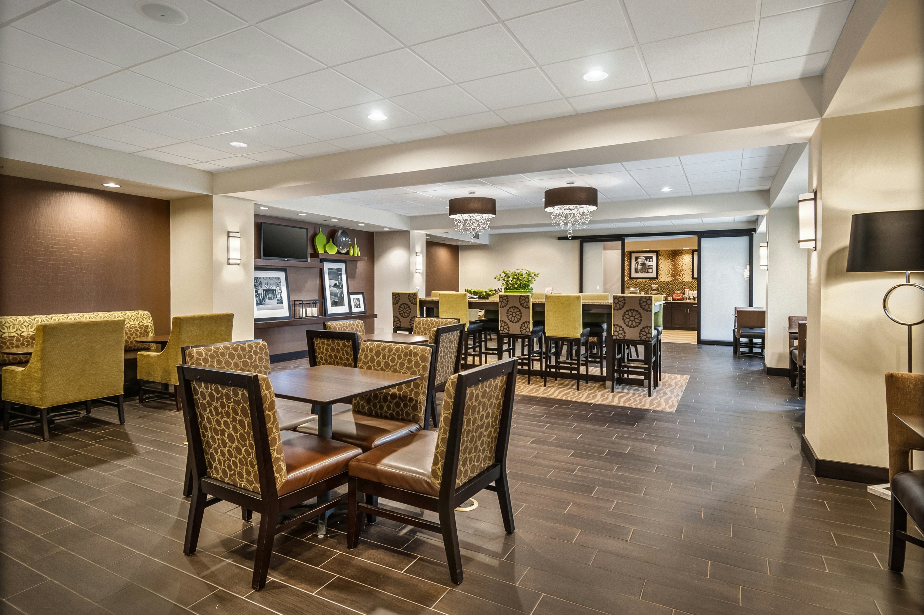 Hampton Inn Dover 35/55