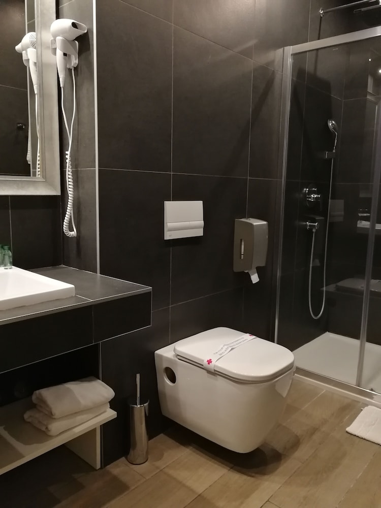 Hotel Ideja 35/43