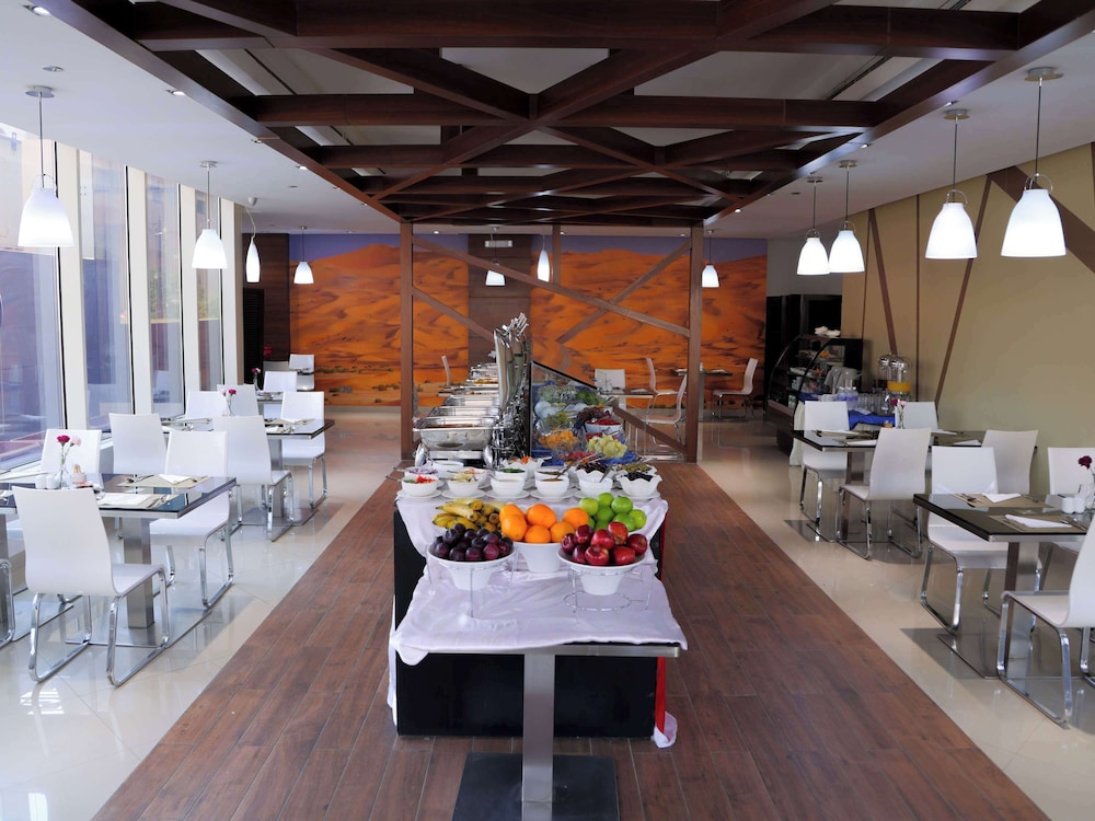 أجنحة نوفوتيل الرياض ديار(Sunday Hotel Al Olaya formerly Novotel Suites Riyadh Centre) 70/75