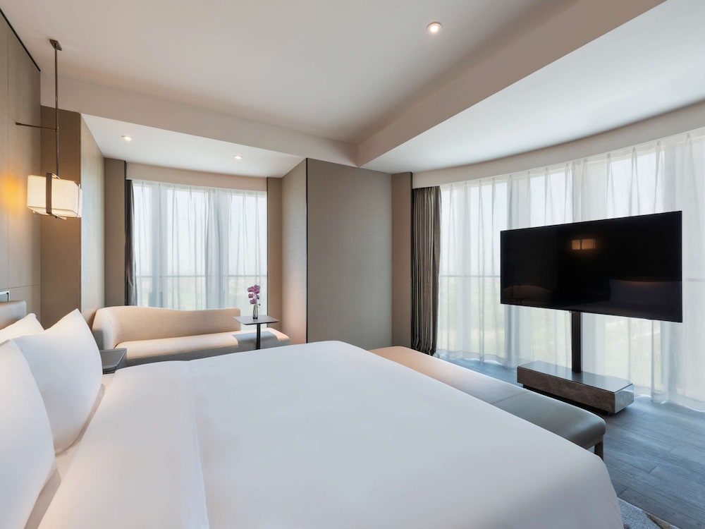 Privilege, Suite, King Bed
