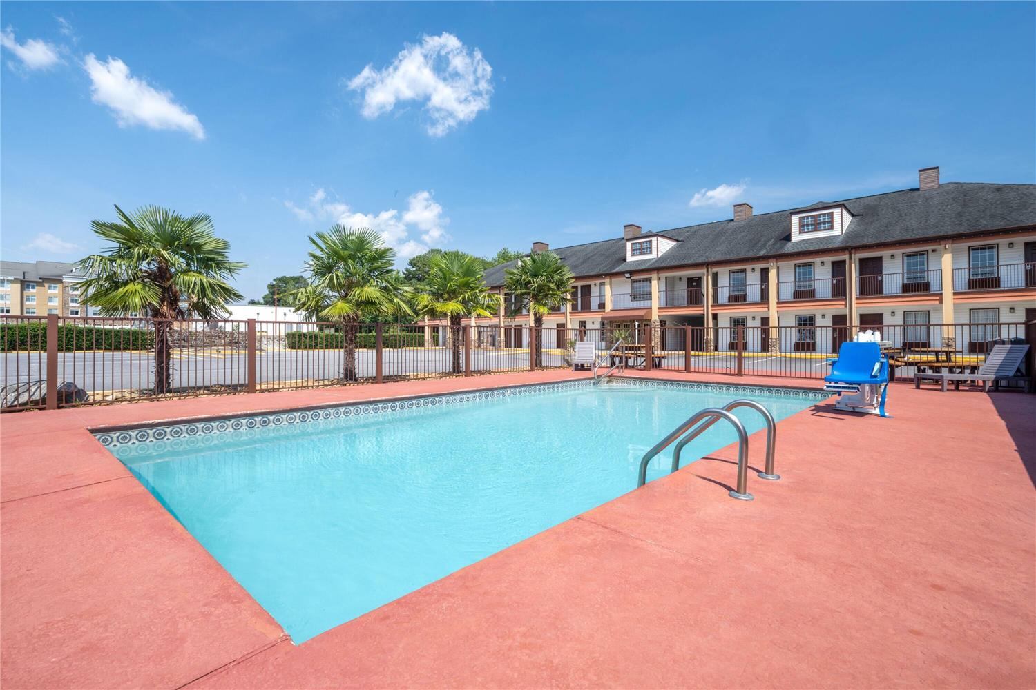 Baymont by Wyndham Commerce GA Near Tanger Outlets Mall 11/17