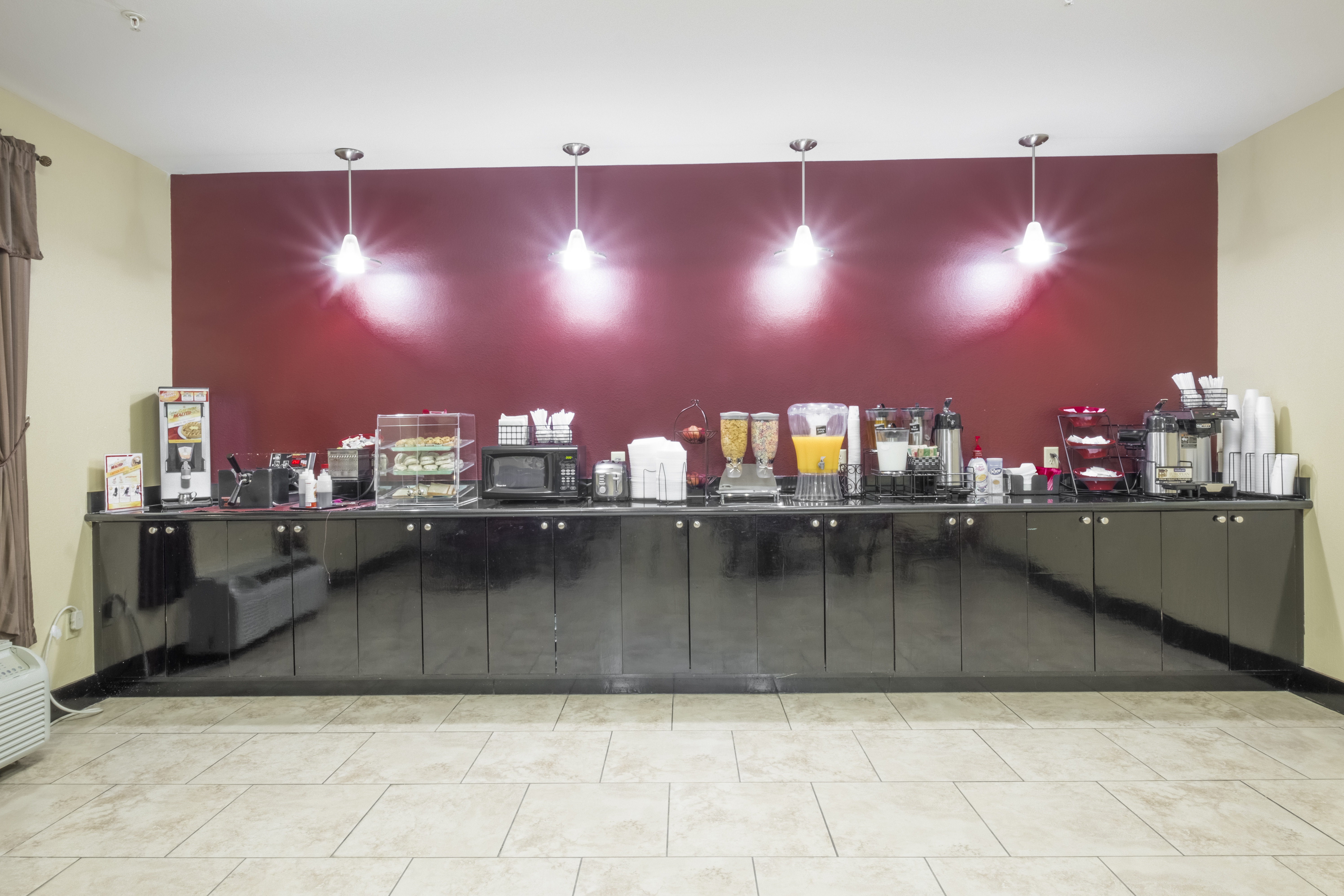 Red Roof Inn & Suites Lake Charles 11/43