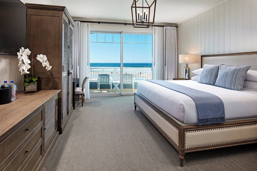 Premium, King Bed, Ocean Front, Balcony