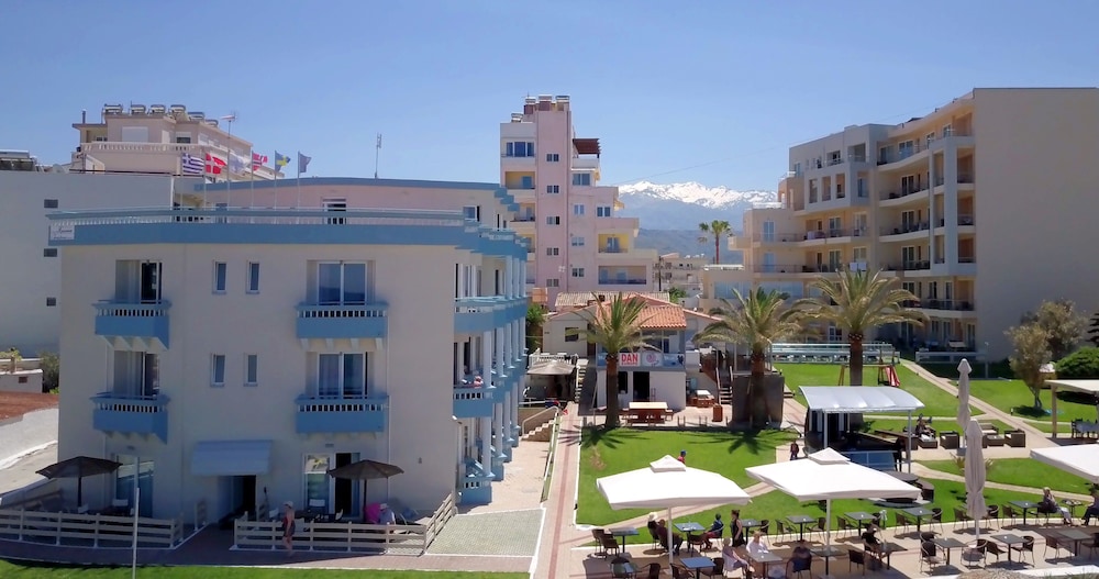 Hotel Christina 4/50
