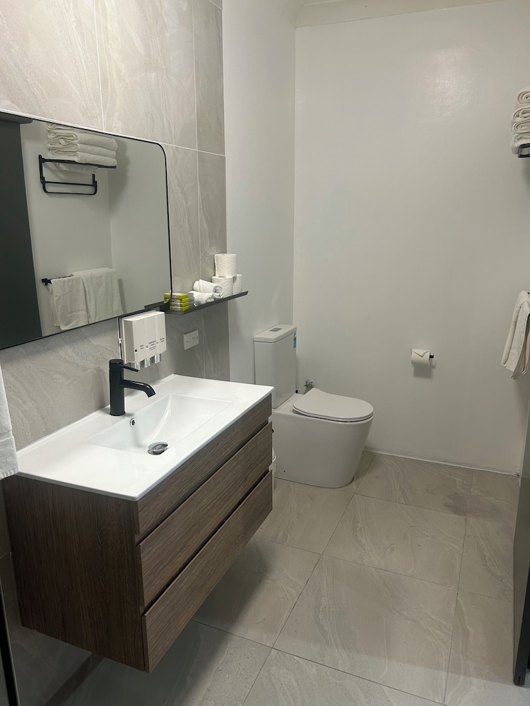 Country Lodge Motor Inn 43/50