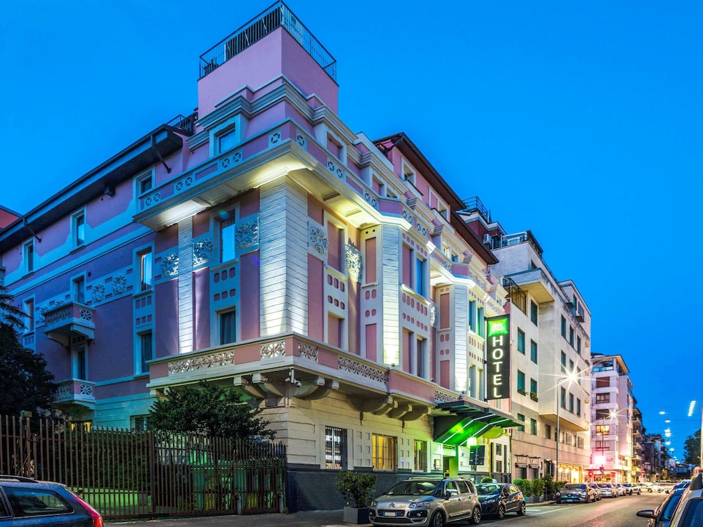 IBIS STYLES MILANO CENTRO 4/48