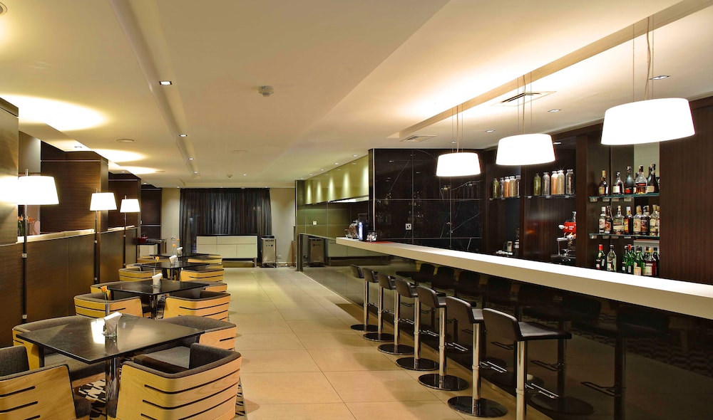 Eka Hotel 51/69