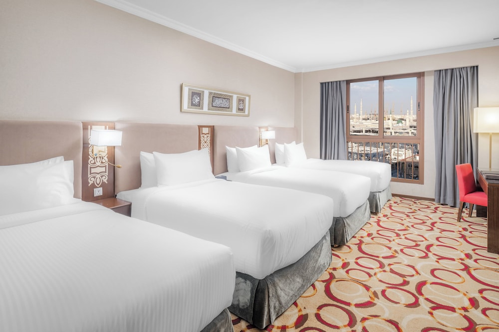 DELUXE, MULTIPLE BEDS, HARAM VIEW