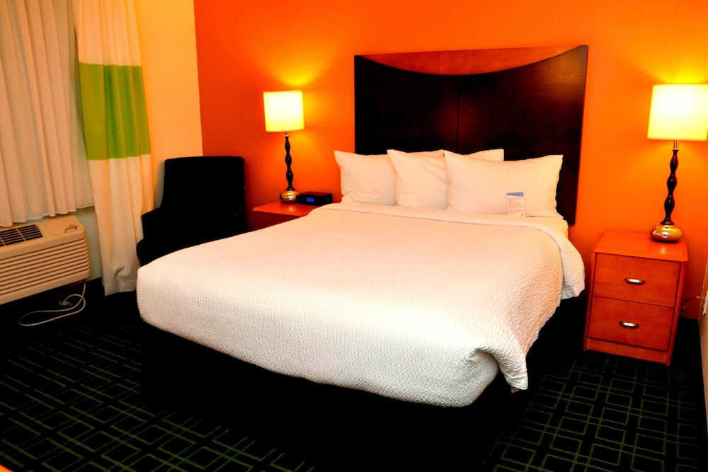 Fairfield Inn Kennewick 12/37