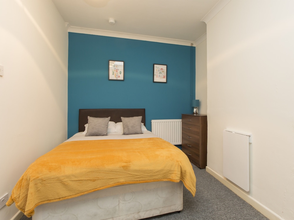 Townhouse Plus @ 40 West St 17/50