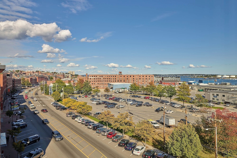 Aloft Portland, ME 22/25