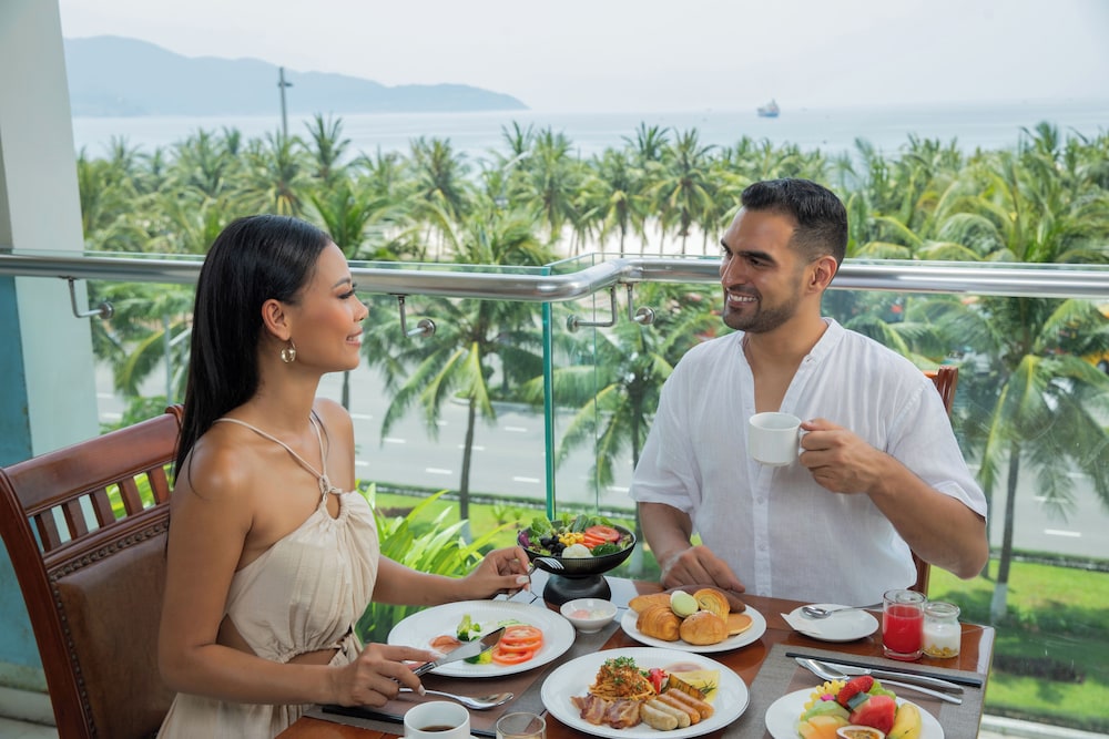 Mandila Beach Hotel Danang 61/77