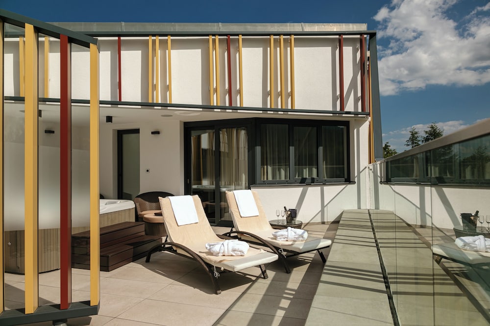 Hotel Lomnica 27/49