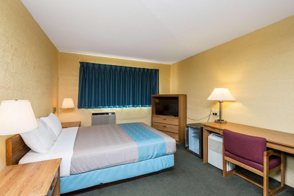Motel6 Cedar Rapids, IA - Airport 16/57