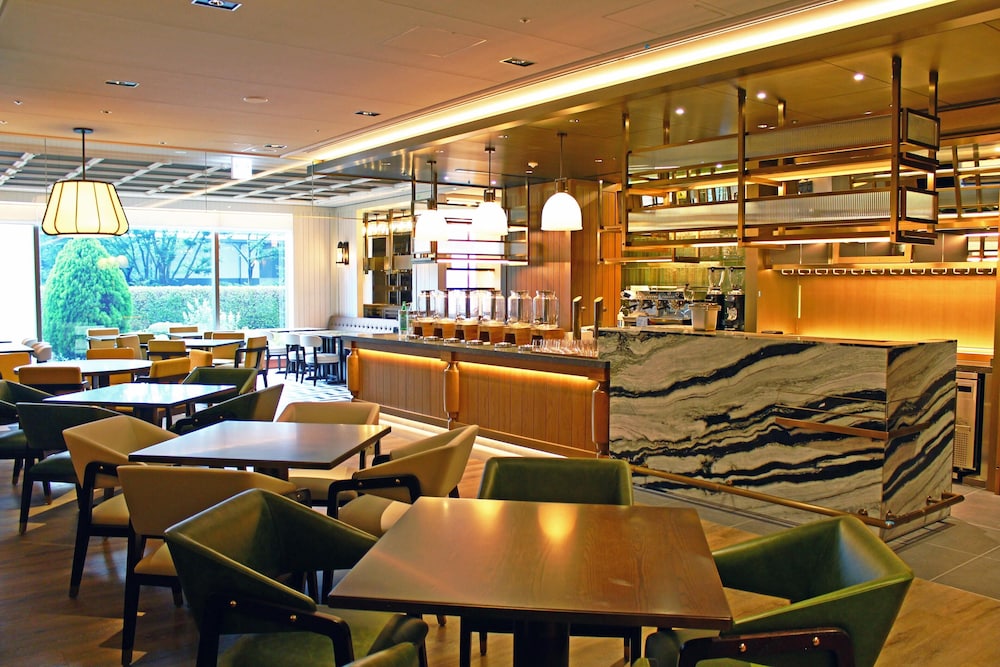 Hyatt Regency Tokyo 53/63