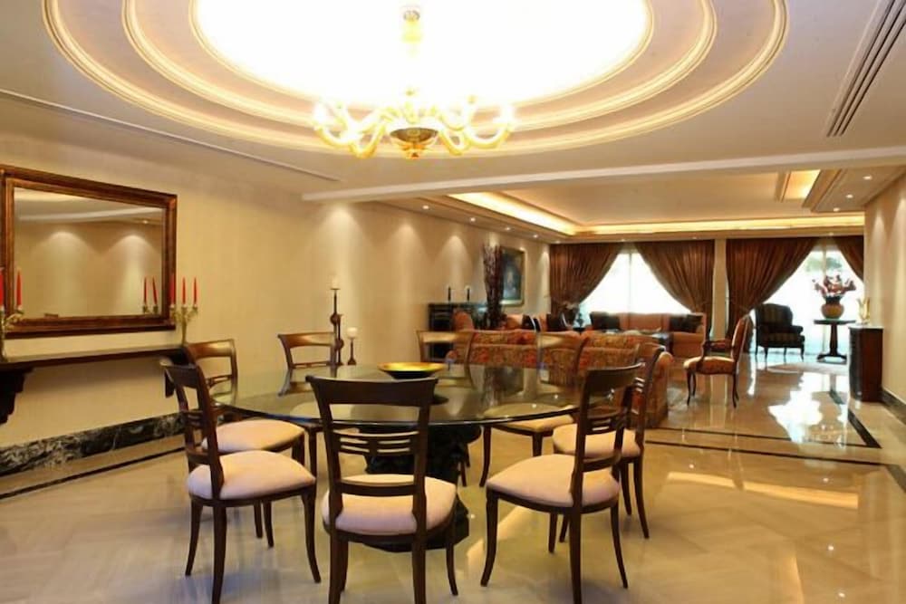 Lahoya Homes, Beirut 38/50