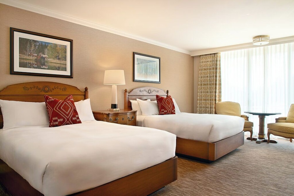 Room, 2 Queen Beds, Pool Side