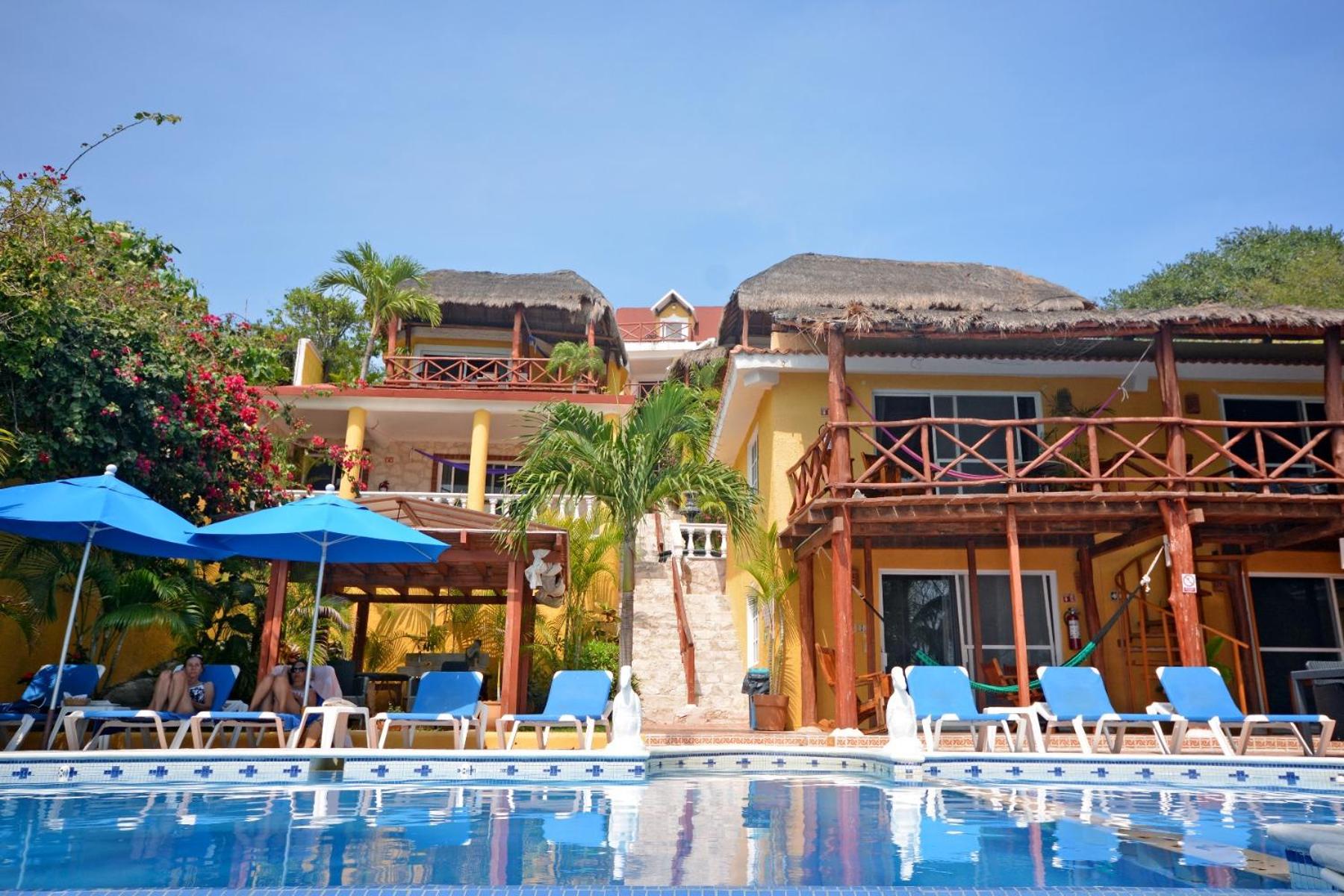 Hotel La Joya 4/51