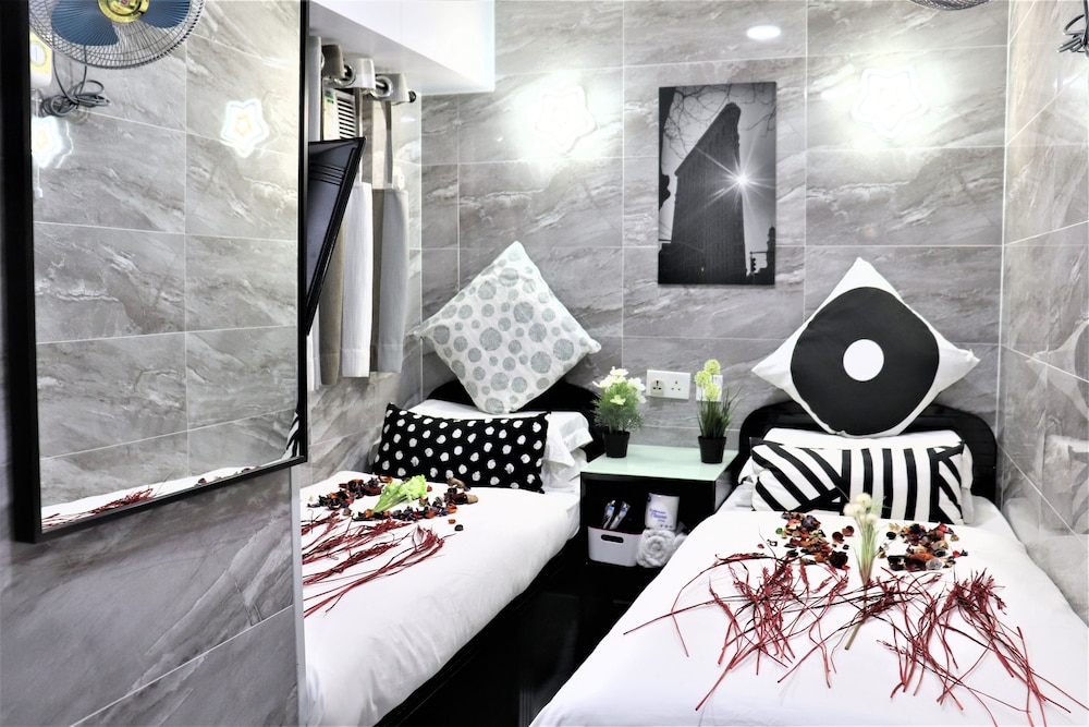W's Lounge 37/37