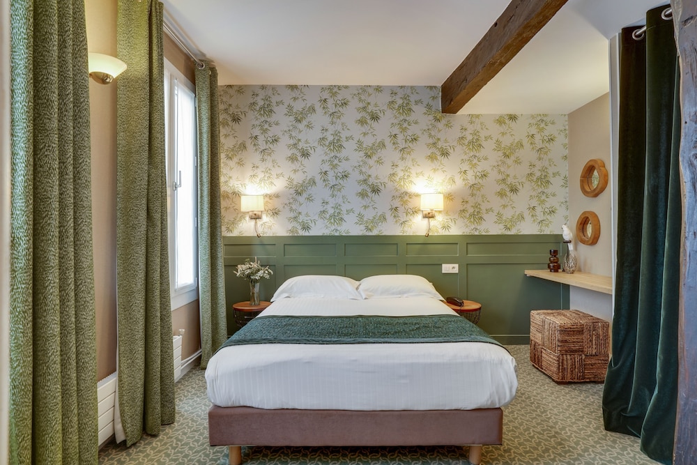 Hotel Passy Eiffel 43/67