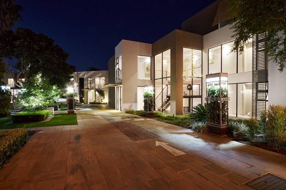 The Lakes Boutique Lodge 3/50