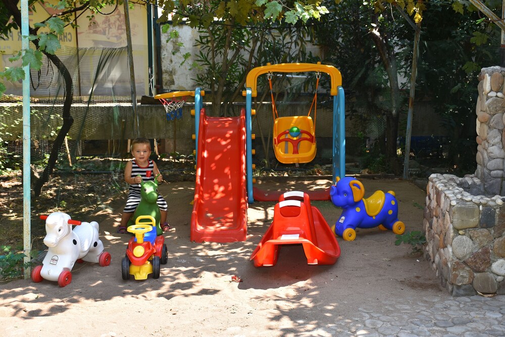Garden Pansiyon 35/50