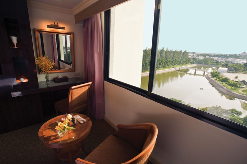 Ploy Palace Hotel 29/38