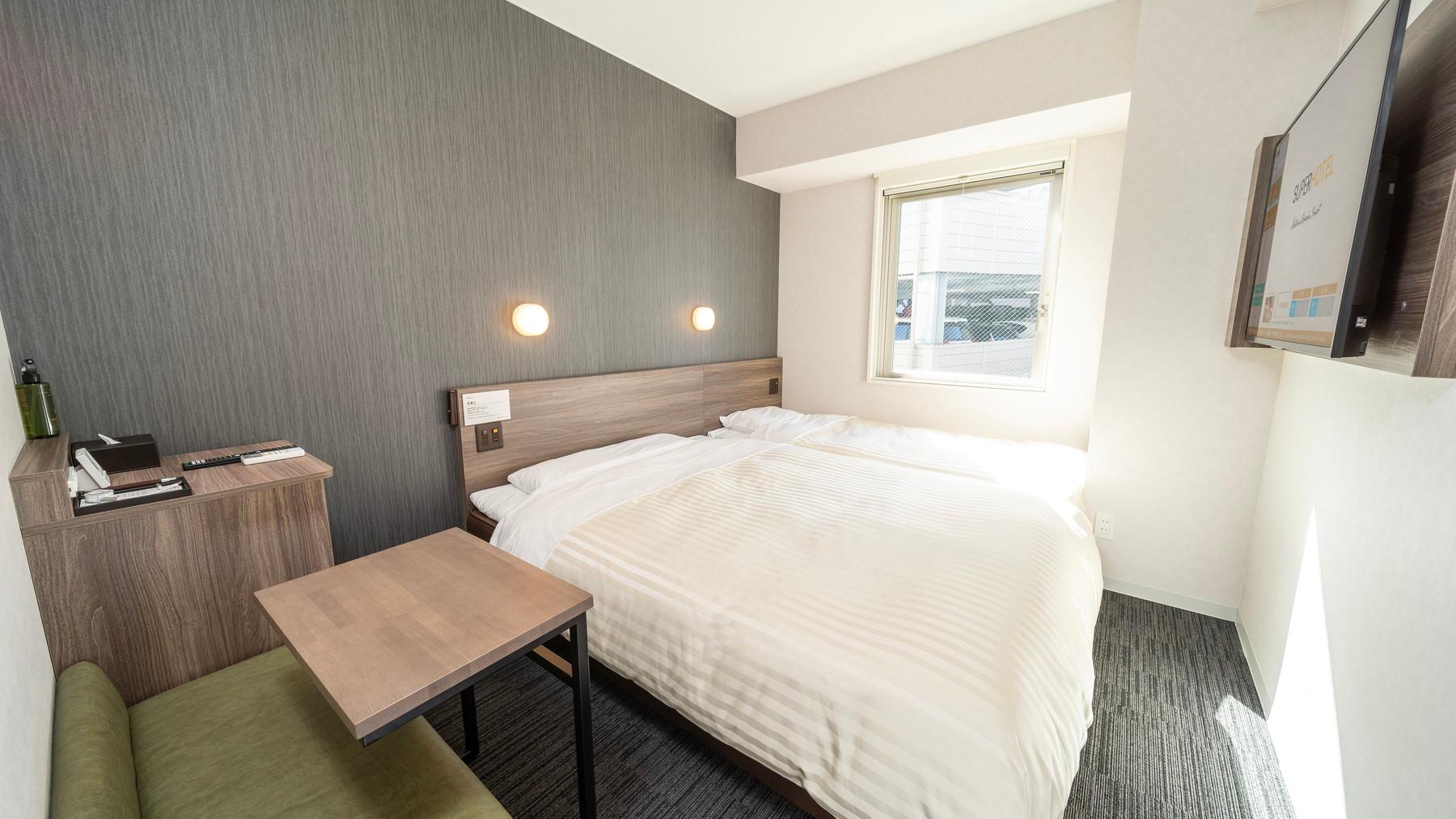 Hollywood, Standard, Twin Beds