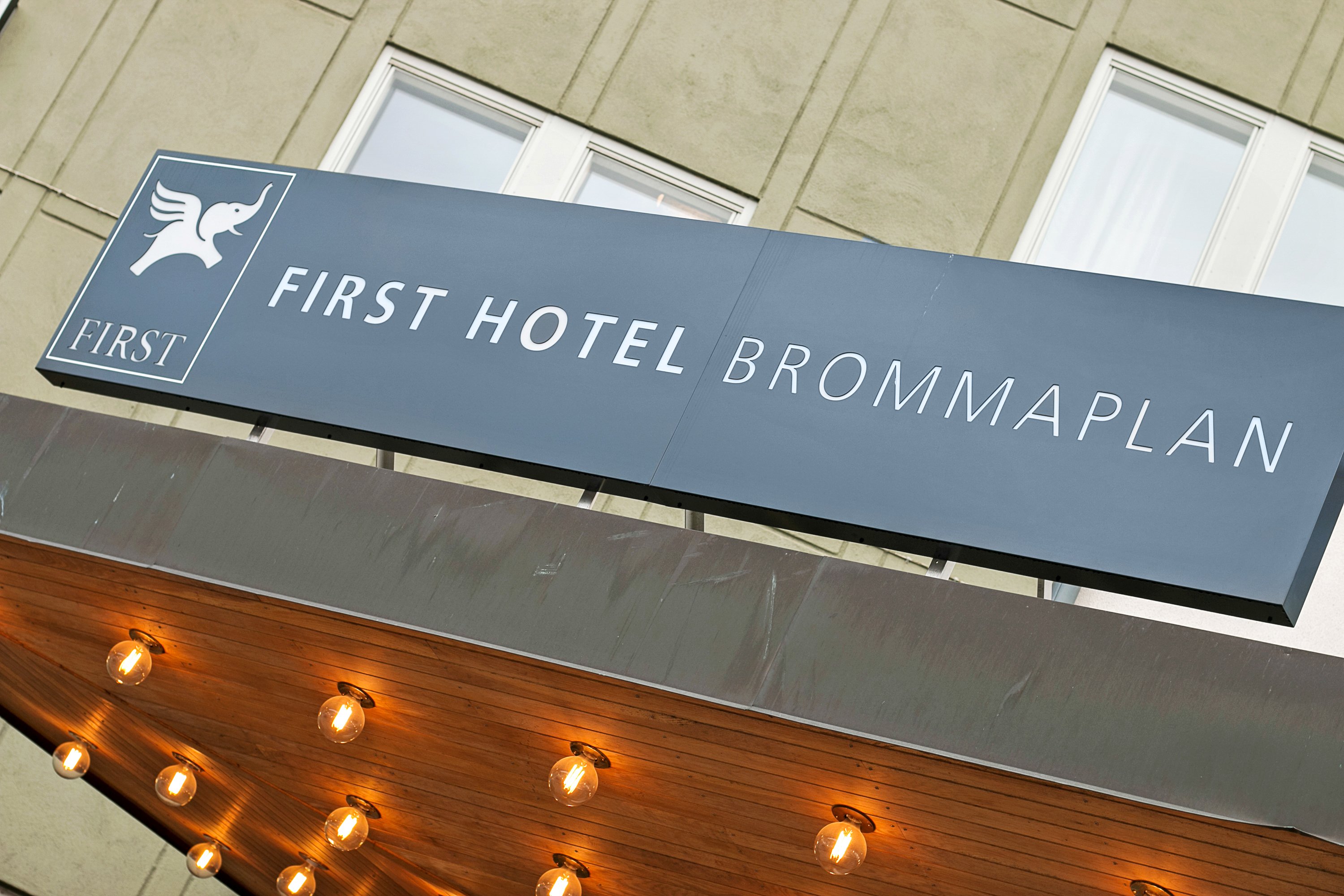 First Hotel Brommaplan 5/51