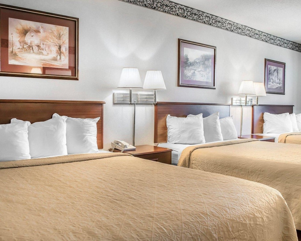 Quality Inn & Suites Brooks Louisville South 13/38