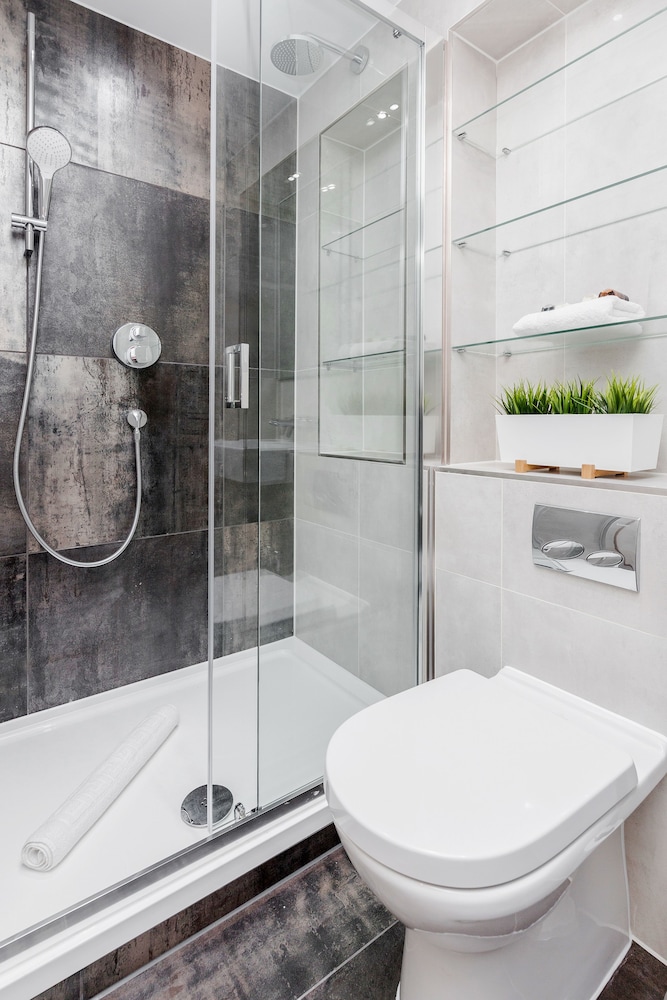 Roomspace Apartments -Walpole Court 44/50
