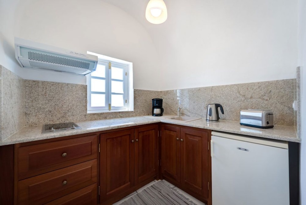 Chelidonia Traditional Villas 33/34