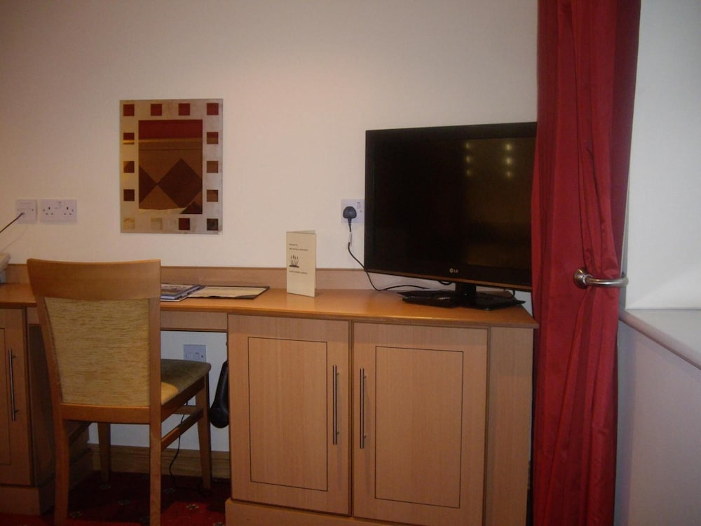 The Corn Mill Lodge Hotel 44/56