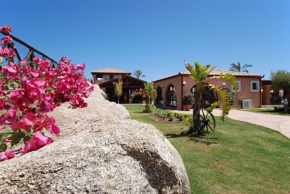 Eden Village Alma Resort 5/52