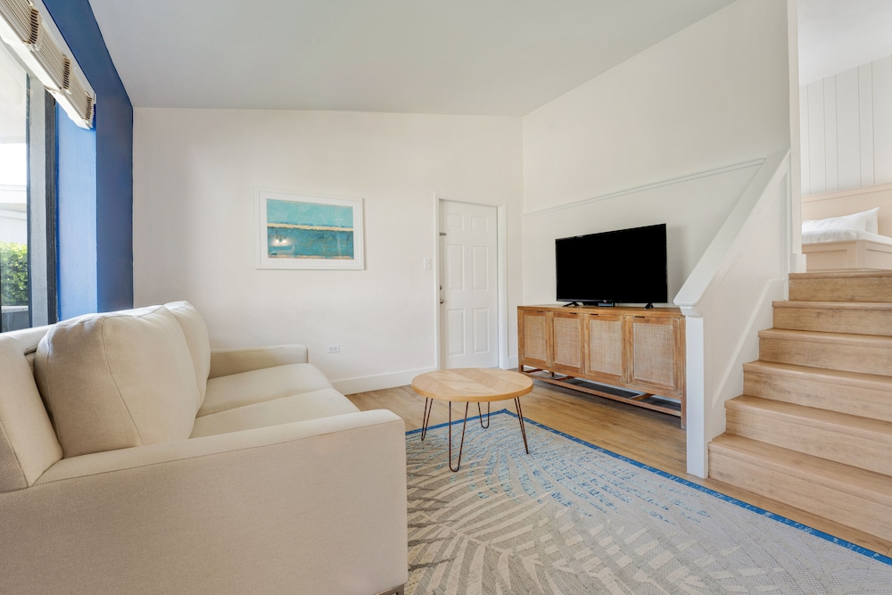 Hadley House Resort 33/64