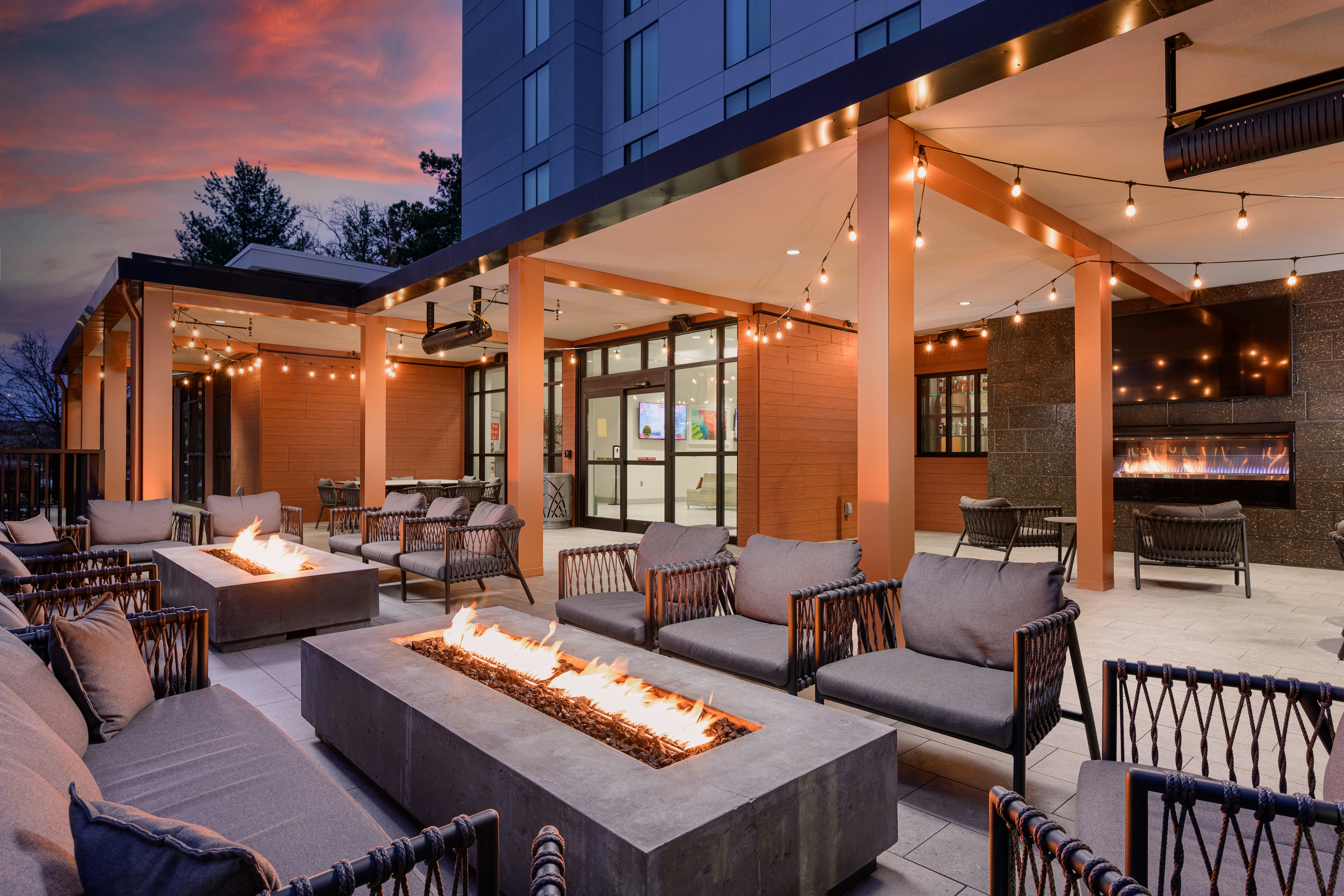 Hilton Garden Inn Knoxville Papermill Drive TN 20/35