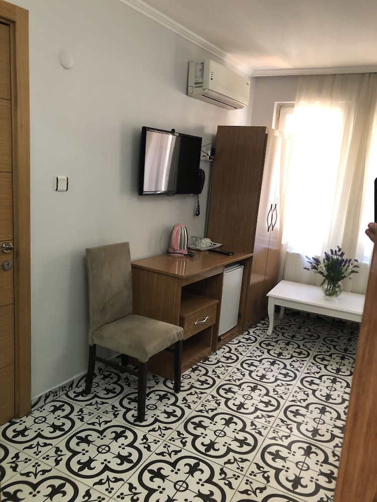 Reydel Hotel 51/72
