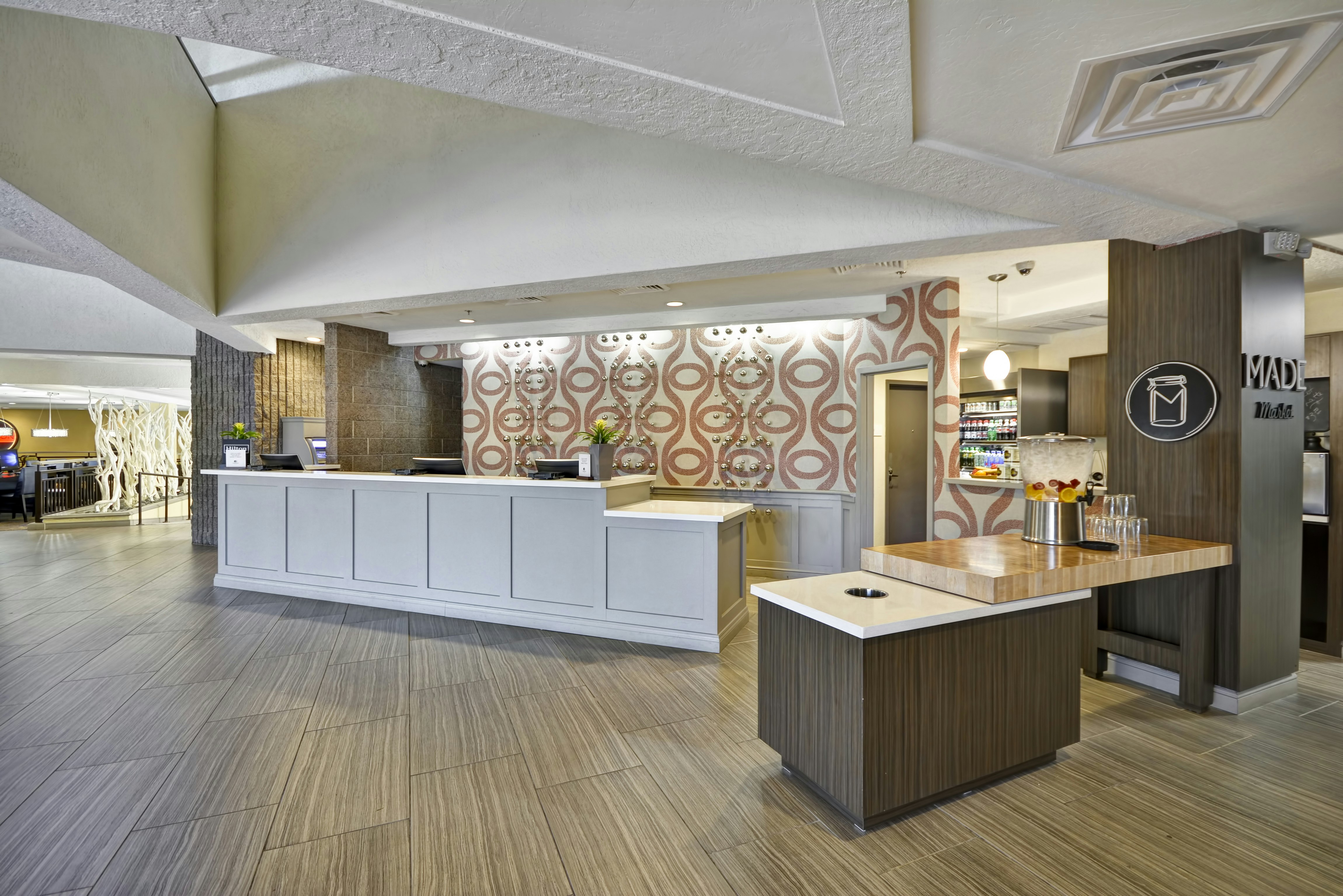 Lobby at Doubletree By Hilton Phoenix North, PHOENIX - AZ