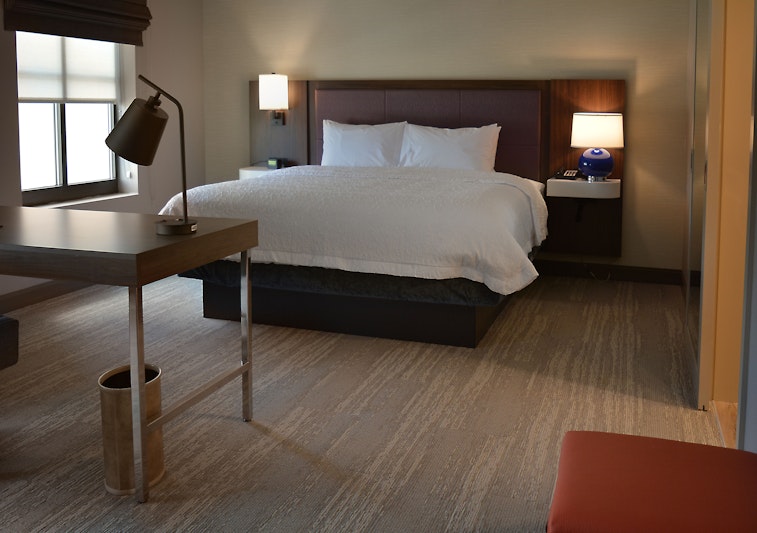 Hampton Inn & Suites Philadelphia/Media 11/47