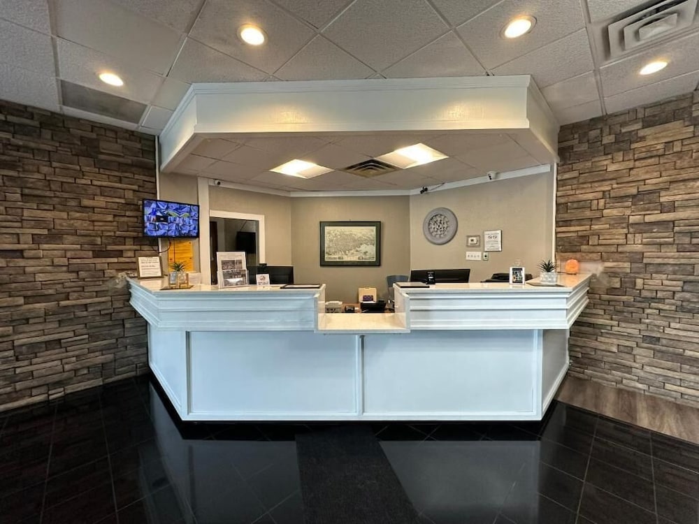 New Bedford Inn Suites 5/69