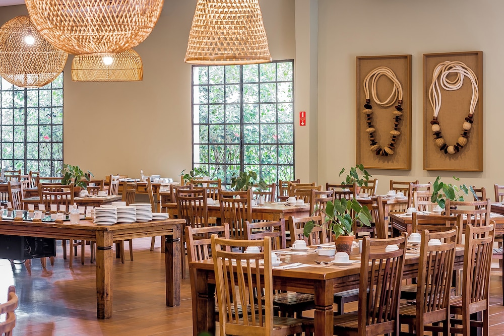 Hotel Resort & Golfe Clube dos 500 36/50