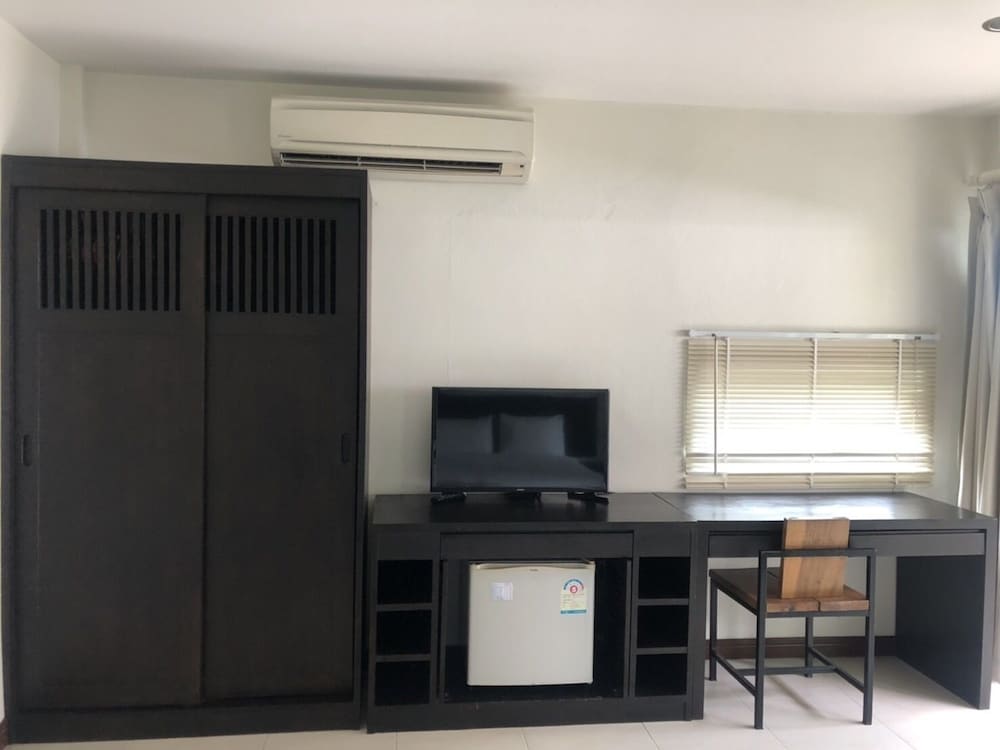 Baan Fah Resort 75/89