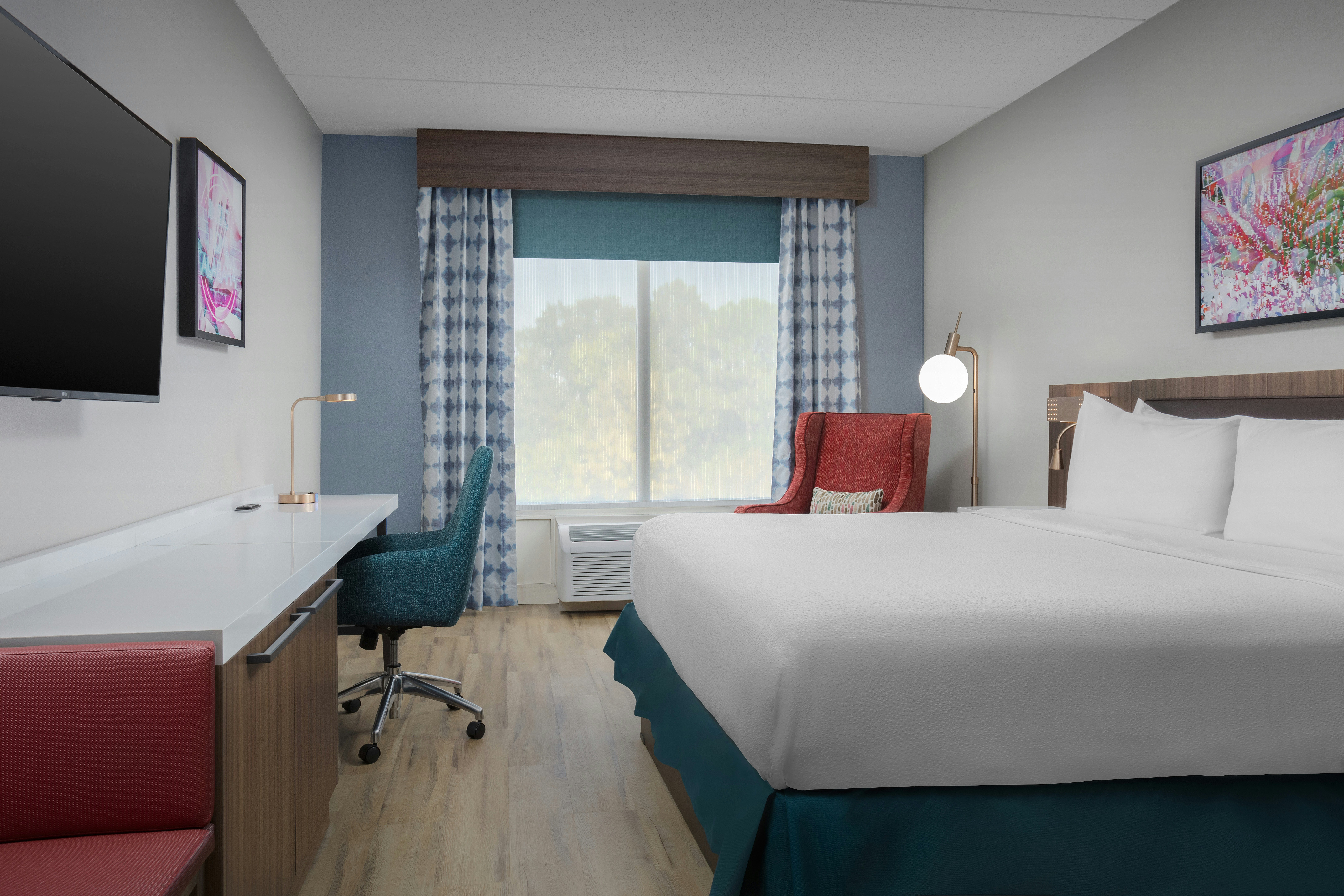 ROOM, KING BED