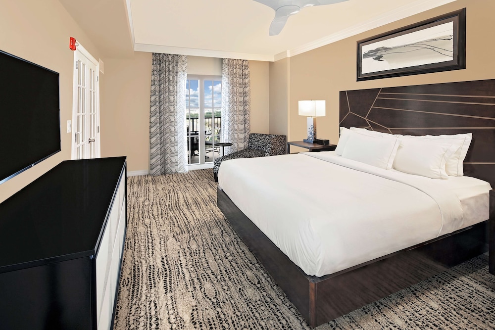 1 Bedroom, Penthouse, Suite, King Bed, Sofa, Kitchen