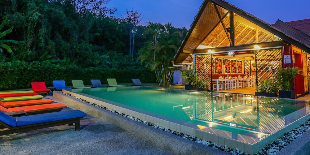 Naiharn Beach Resort 9/70