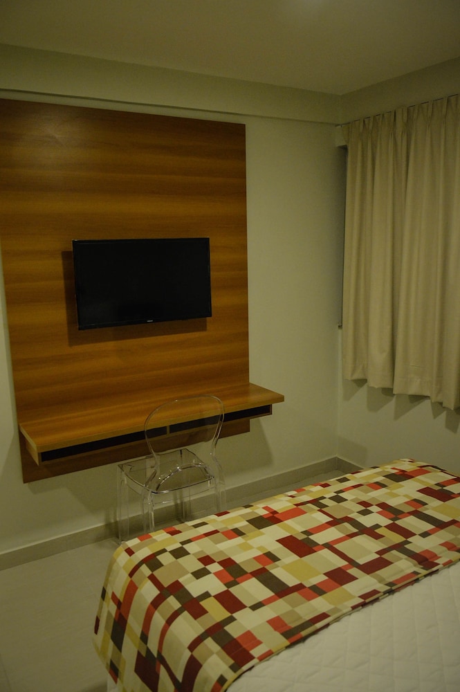 Aquarena Hotel 51/62