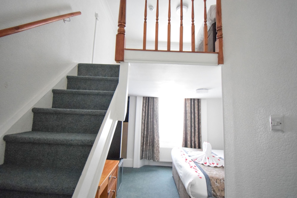 Pembridge Palace Hotel 28/50