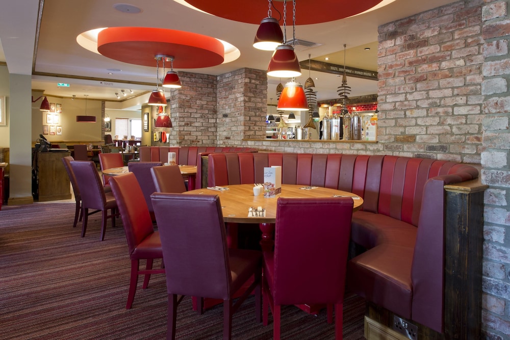 Premier Inn Abergavenny 28/41