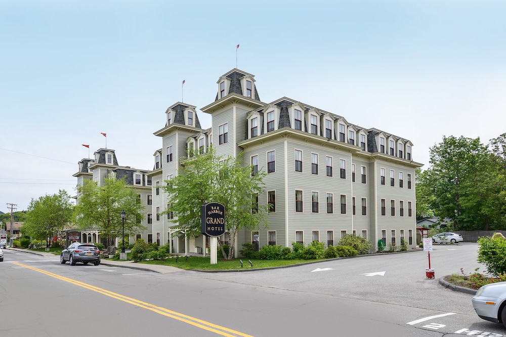Bar Harbor Grand Hotel 37/47